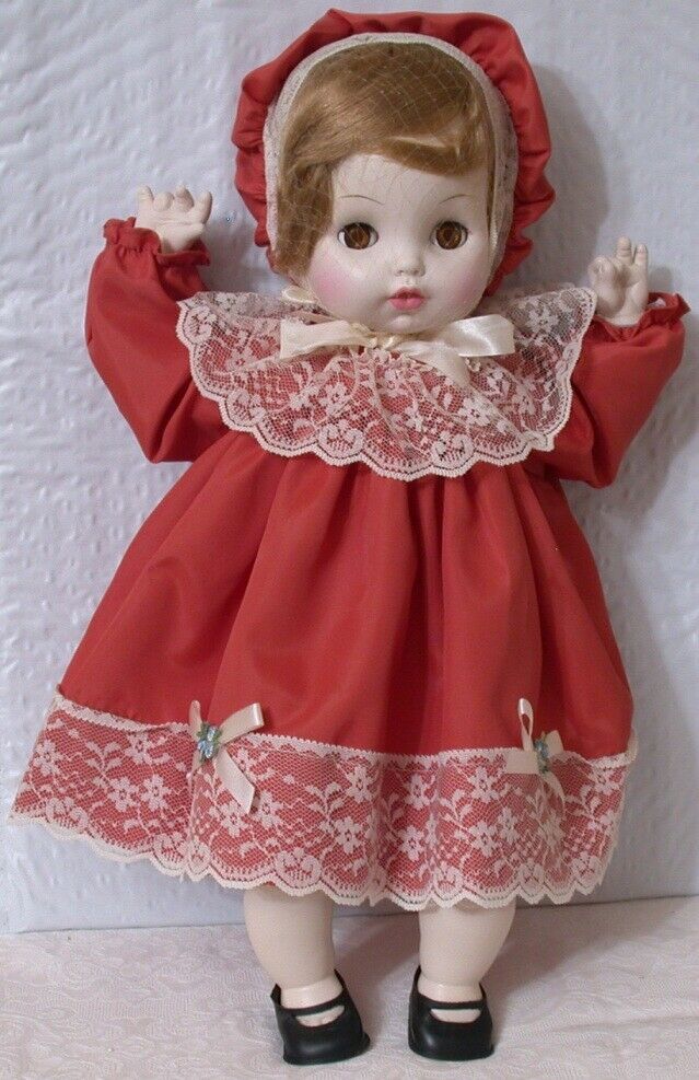 VTG Horsman Lynette Doll w Original Dress & Bonnet 14