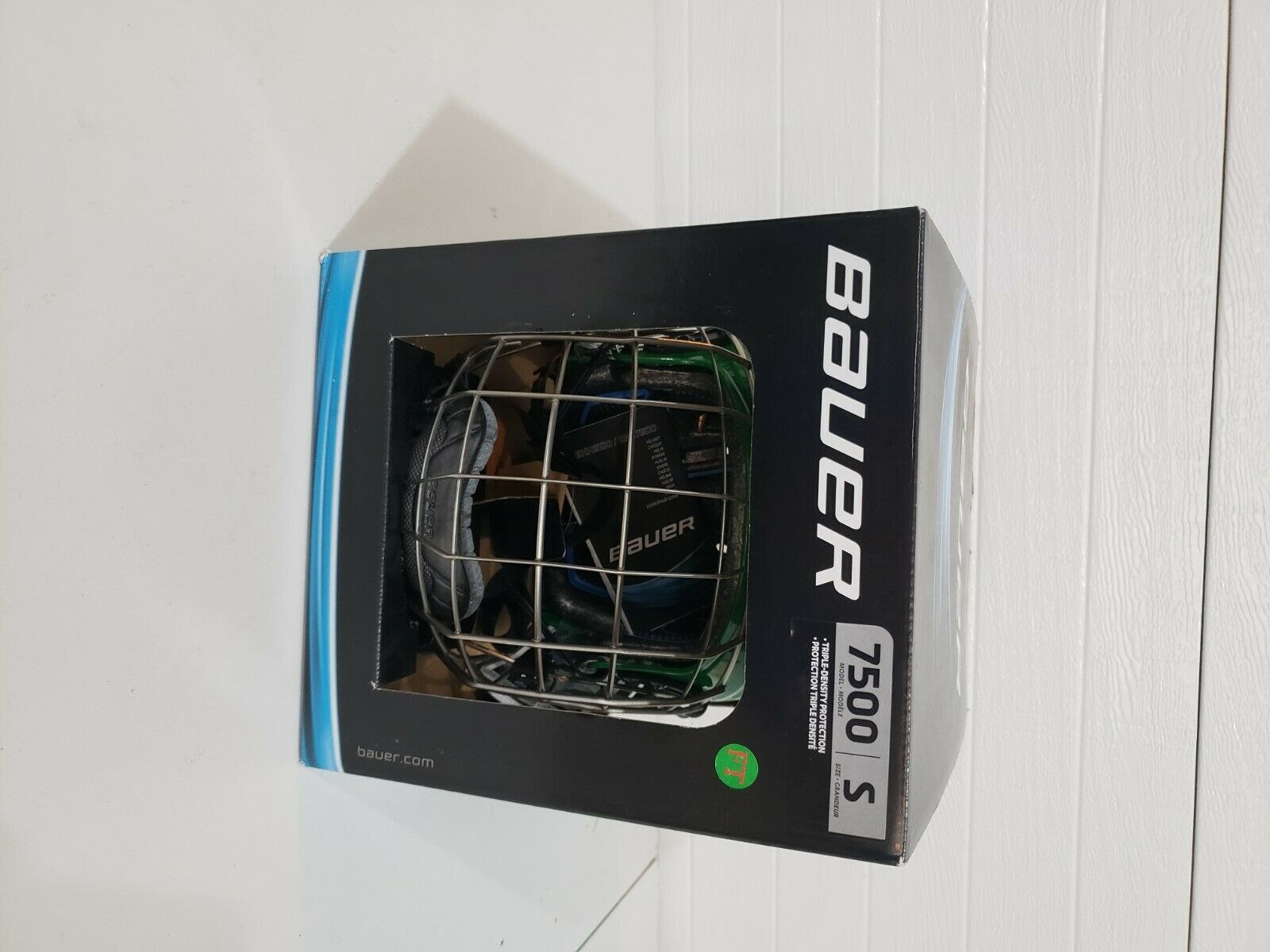 Bauer 7500 Helmet Small Green With Face Mask